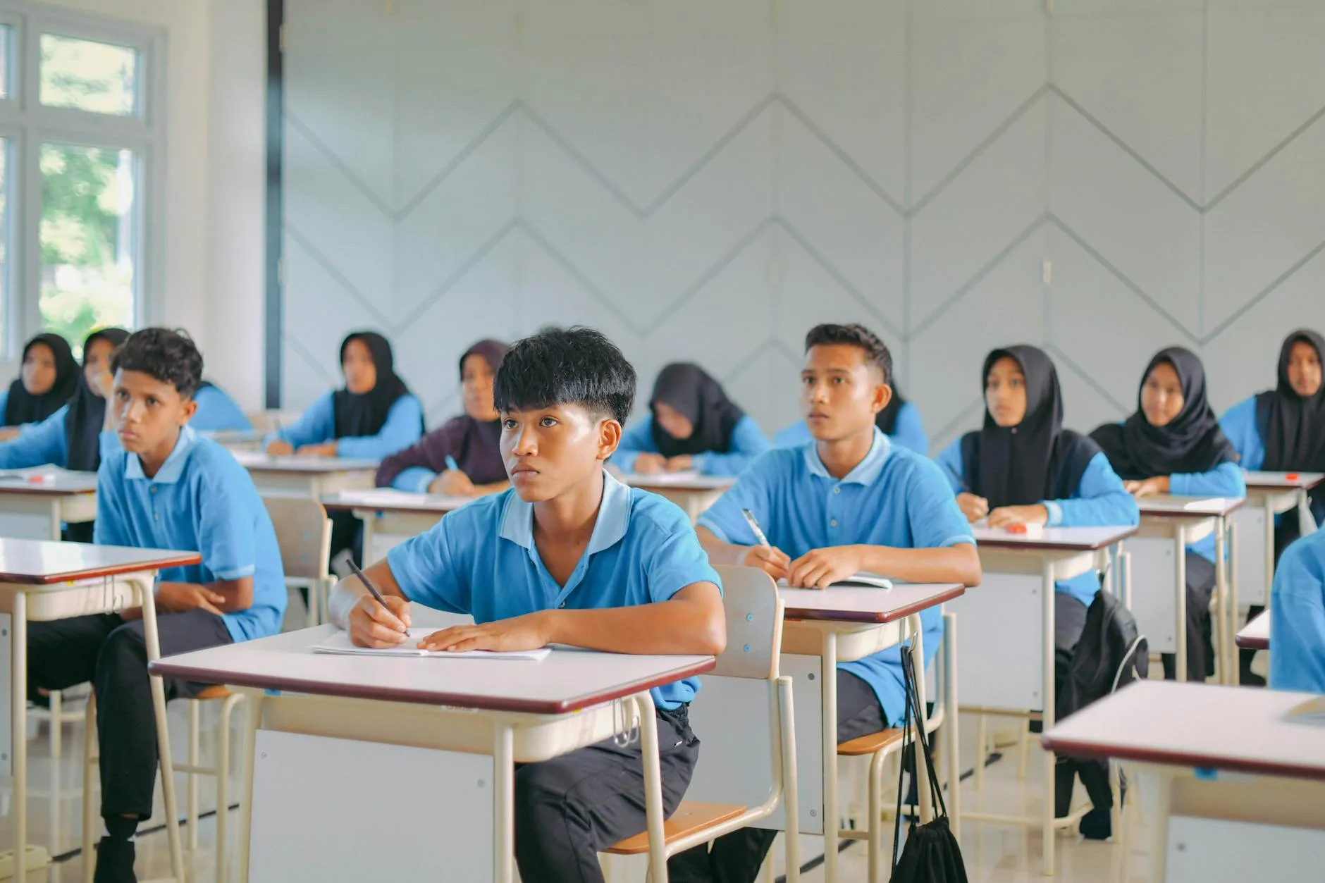 pexels photo 35865722 Tempat Belajar Bisnis Online