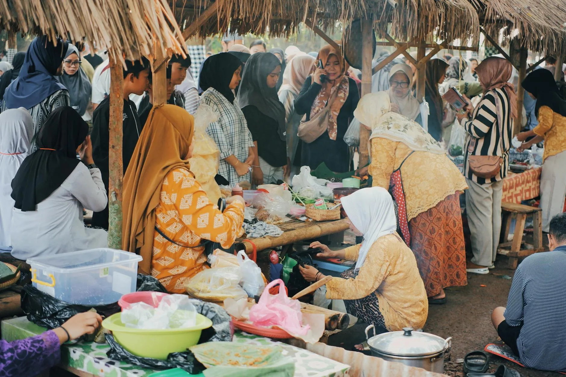 pexels photo 37303204 Belajar Jualan Di Marketplace