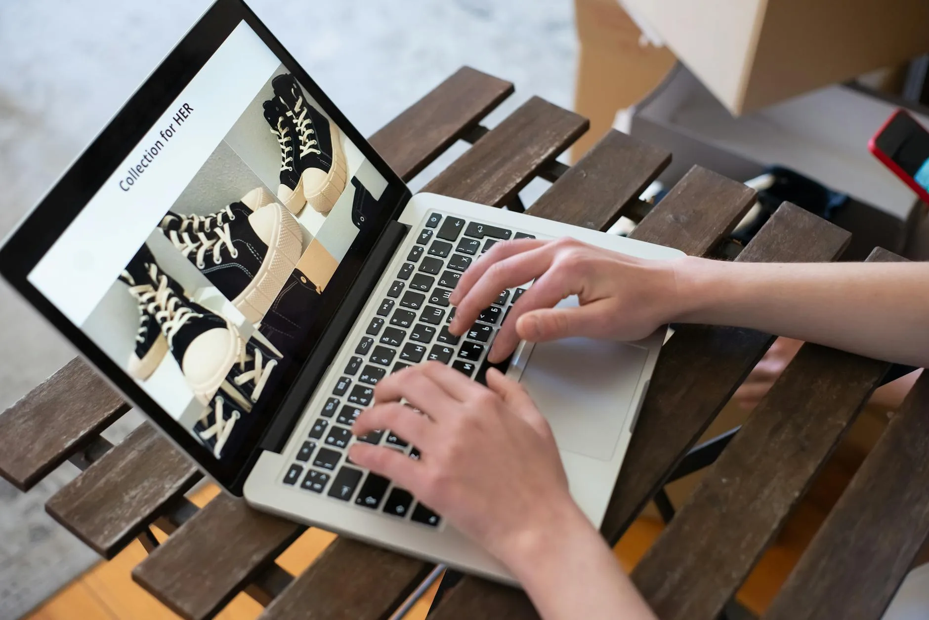 pexels photo 7857496 Bisnis Online Dari Rumah